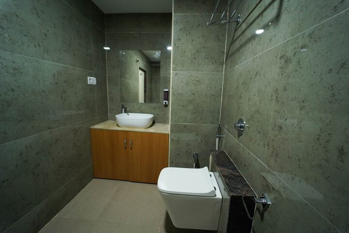 Room 21 of 27