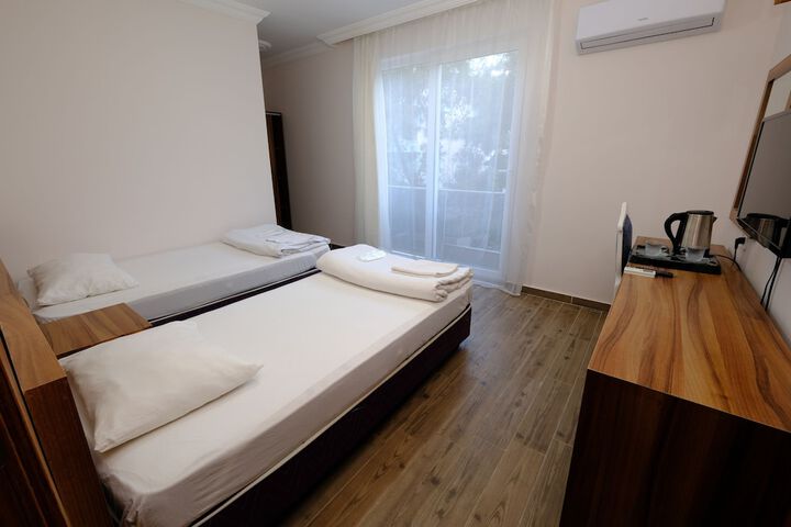Room 7 of 29