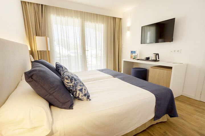 Room 15 of 110