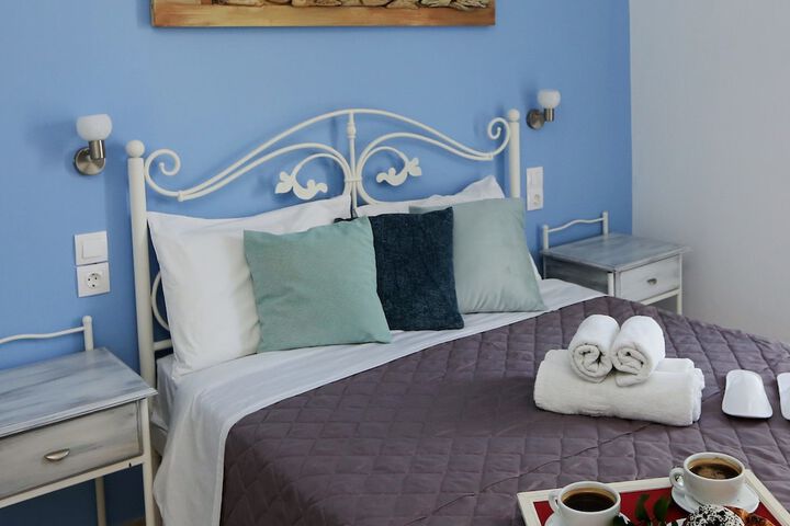 kastro hotel in Skiathos