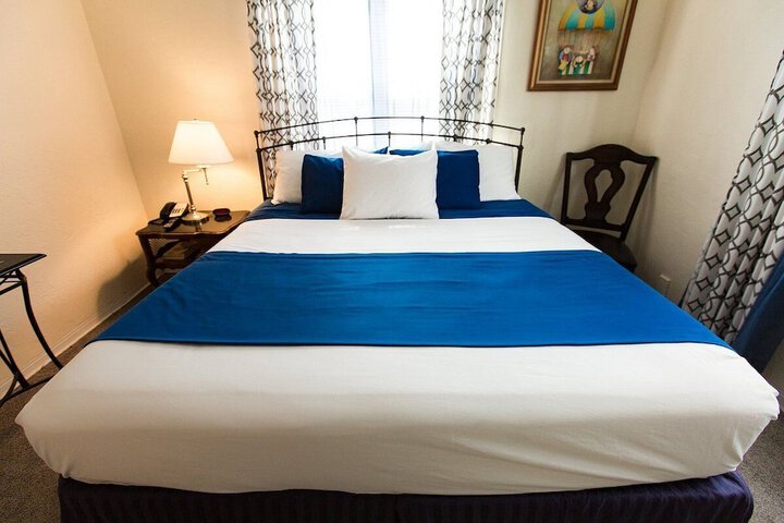 Room 9 of 21
