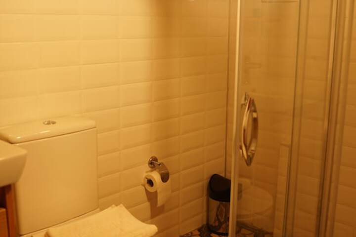 Room 118 of 139