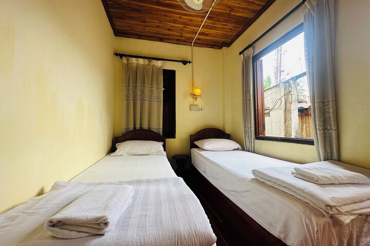 Room 25 of 60