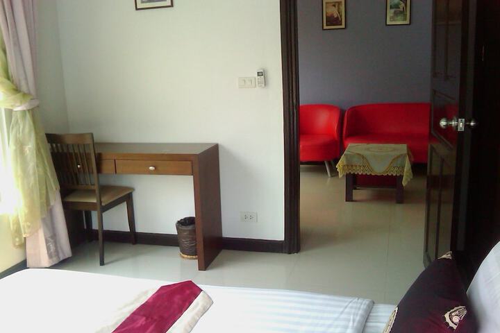 Room 2 of 58