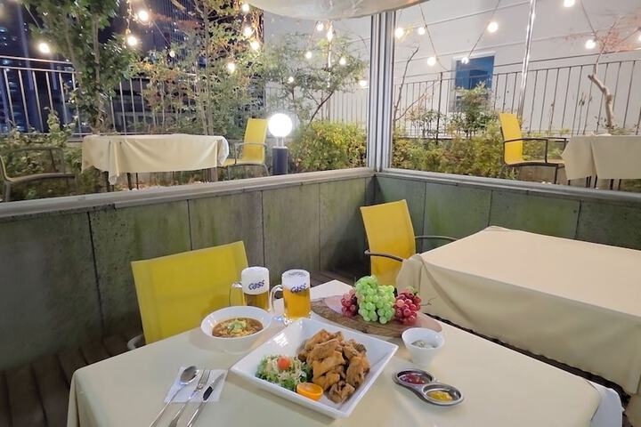 Dining 51 of 75