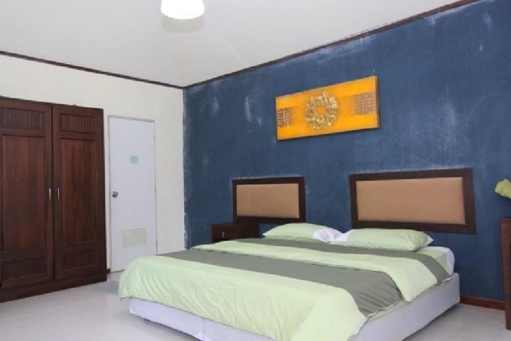 Room 7 of 39