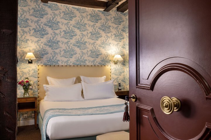 Room 8 of 41