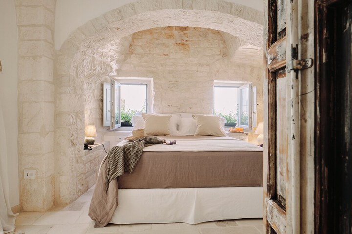 Room 15 of 91