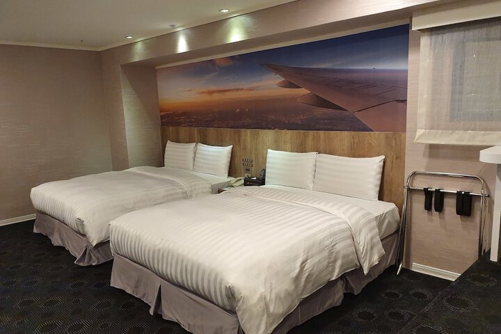 Room 14 of 61