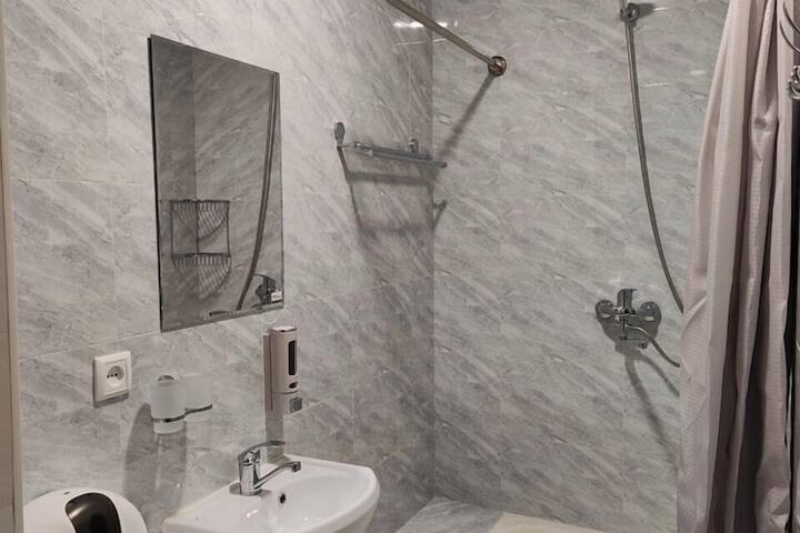 Room 16 of 23