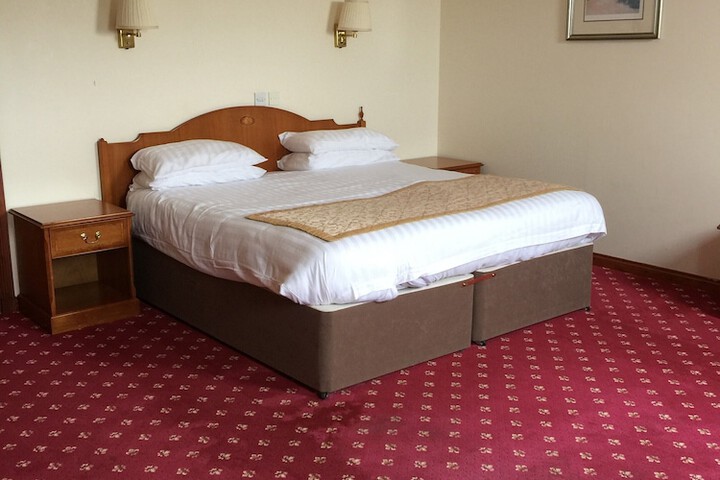 Room 2 of 20
