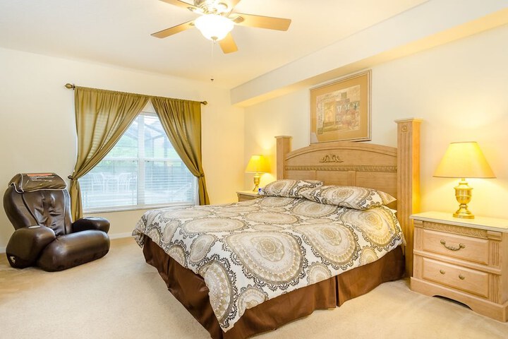 Room 3 of 27