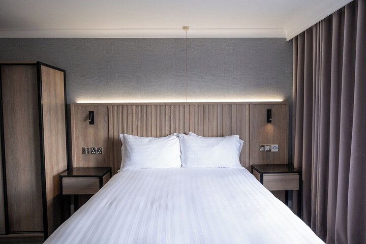 Room 10 of 110