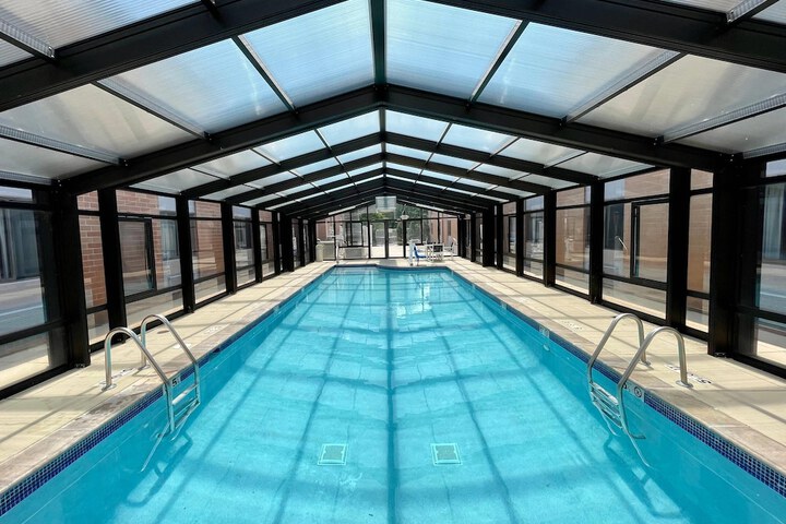 Pool 32 of 52