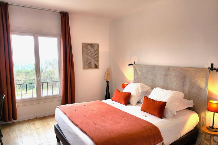 Room 4 of 21