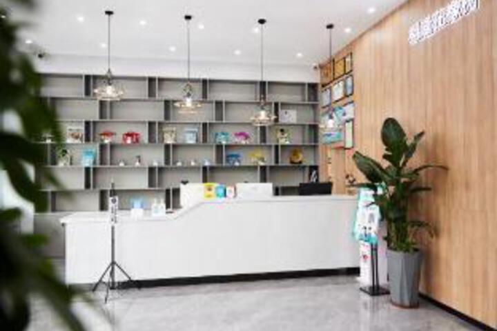 Xiangshan Oak Hotel (Xiangshan Wanda Plaza Passenger Transport Center)