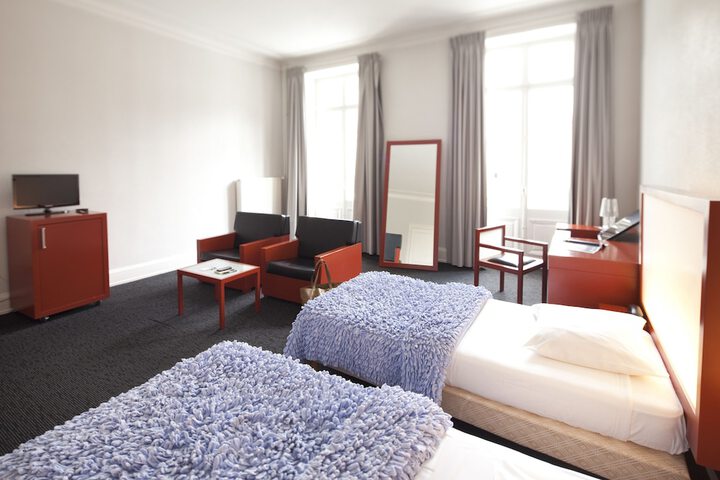 Room 7 of 59