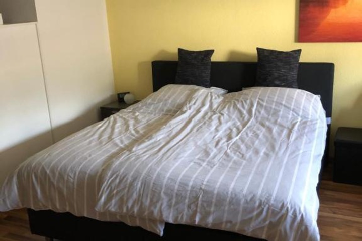 Room 5 of 14