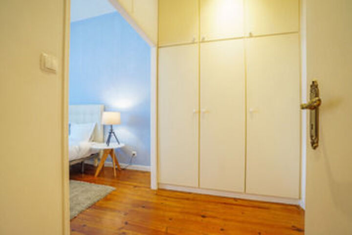 Room 42 of 121