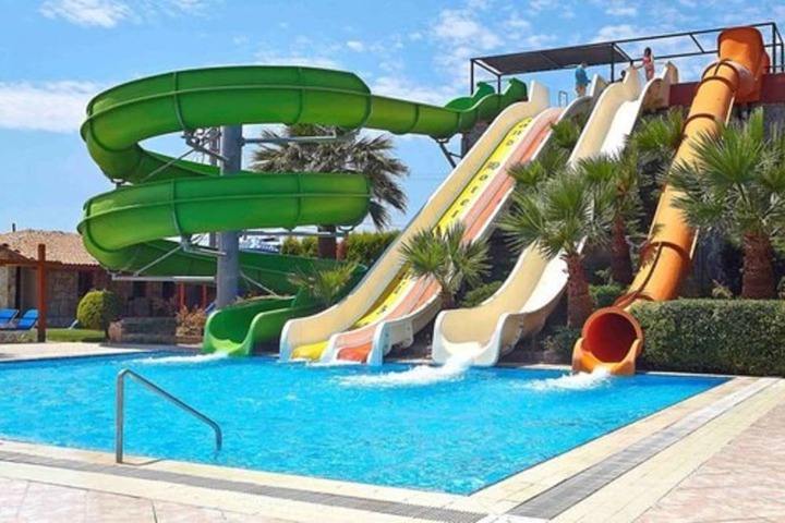 Pools & Facilities