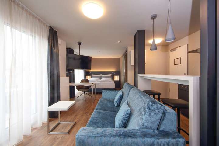 Room 15 of 23