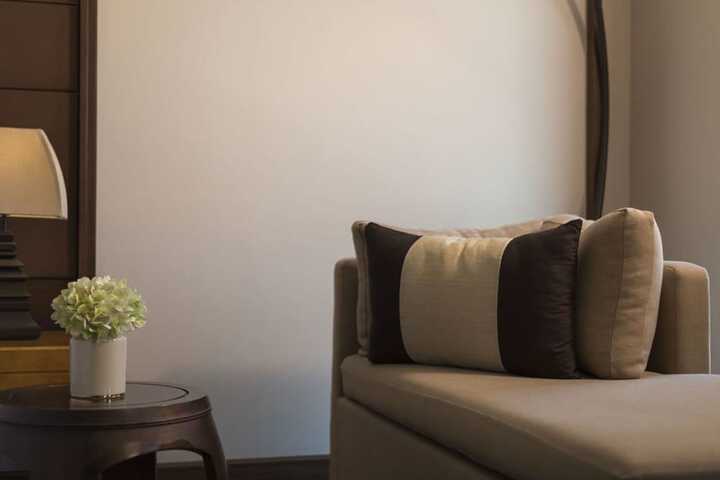Room 11 of 37