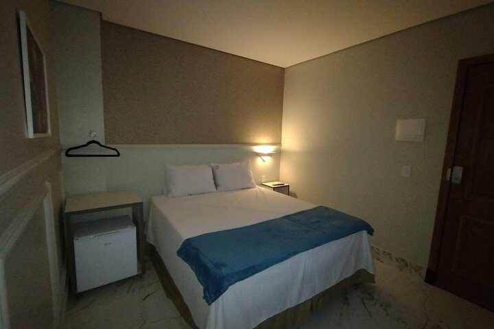 Room 3 of 13