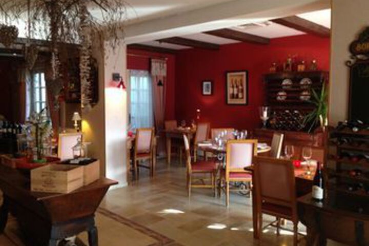 Dining 163 of 197