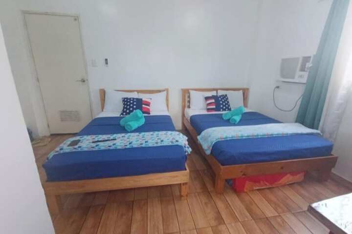 Room 12 of 35