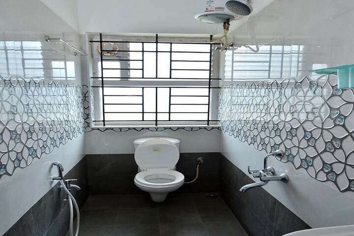 Room 15 of 25