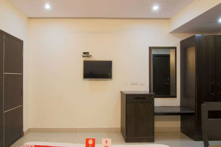 Room 15 of 24