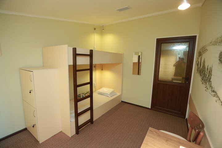 Room 1 of 13