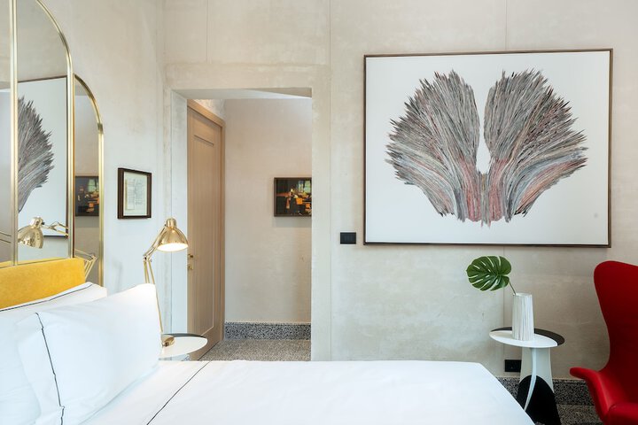Room 15 of 95