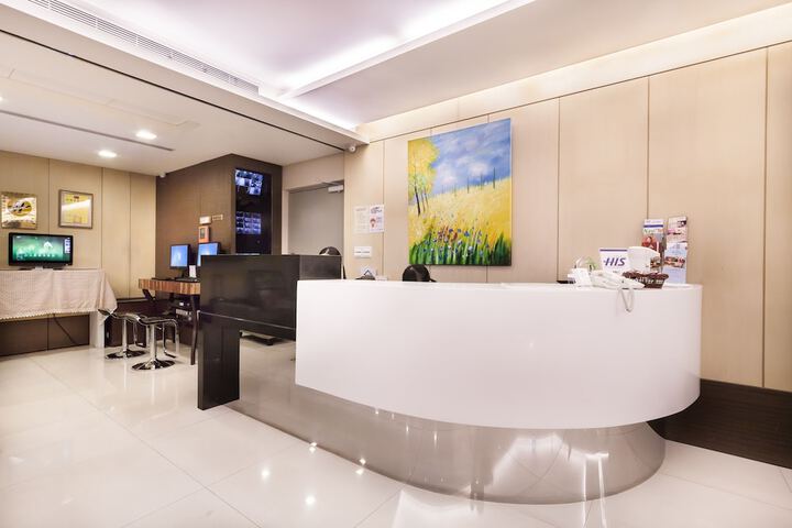 Lobby Entry