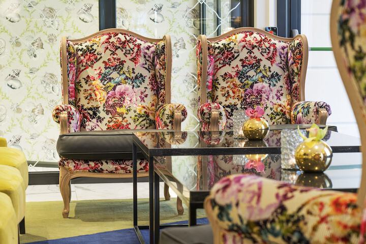Guest Lobby