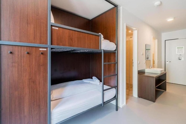 Room 30 of 72
