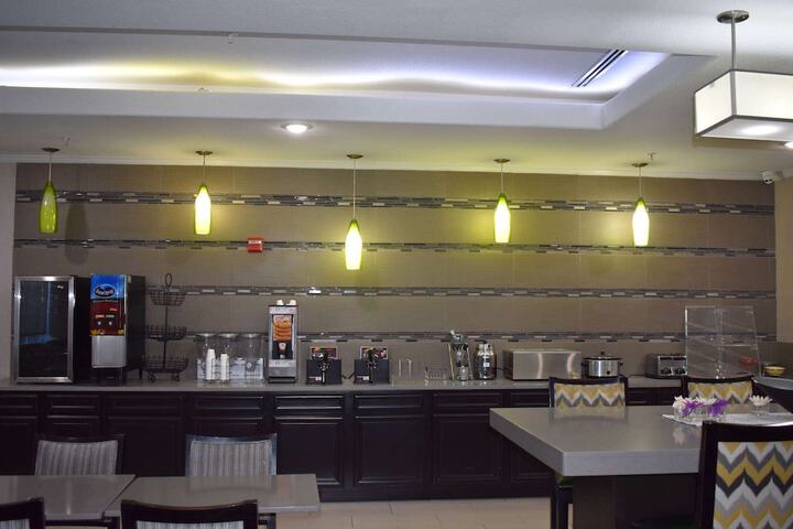 Breakfast area