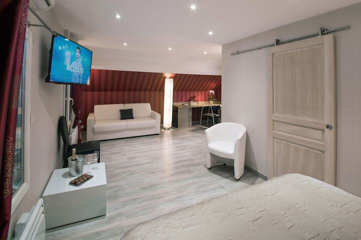 Room 9 of 55