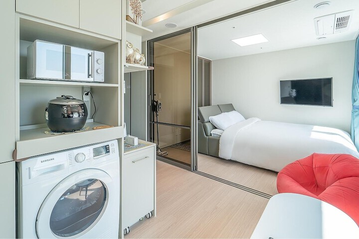Room 474 of 640