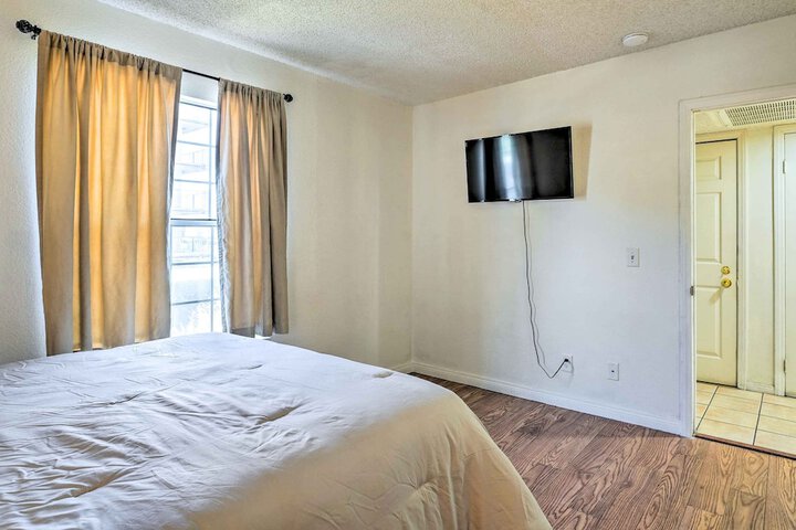 Room 2 of 26