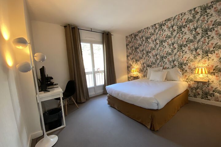 Room 11 of 73