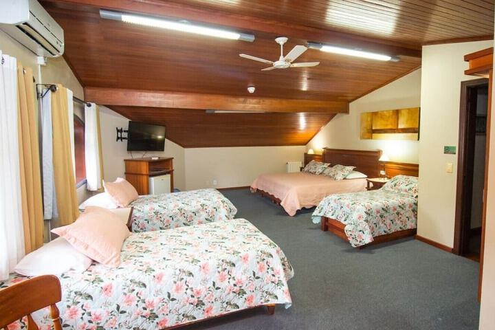 Room 10 of 81