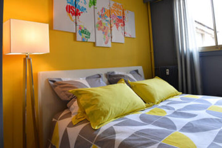 Room 8 of 22