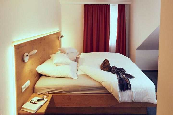 Room 7 of 47
