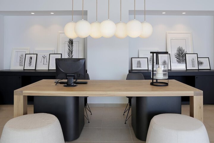 Guest Lobby