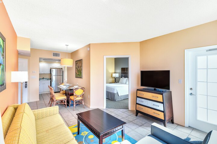 Room 19 of 195