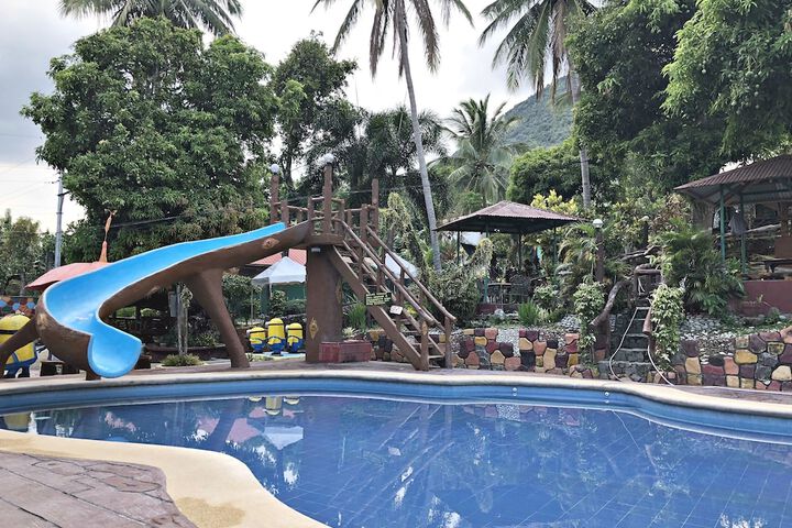 Pool 39 of 54