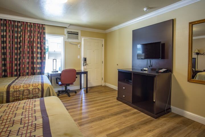 Room 29 of 90