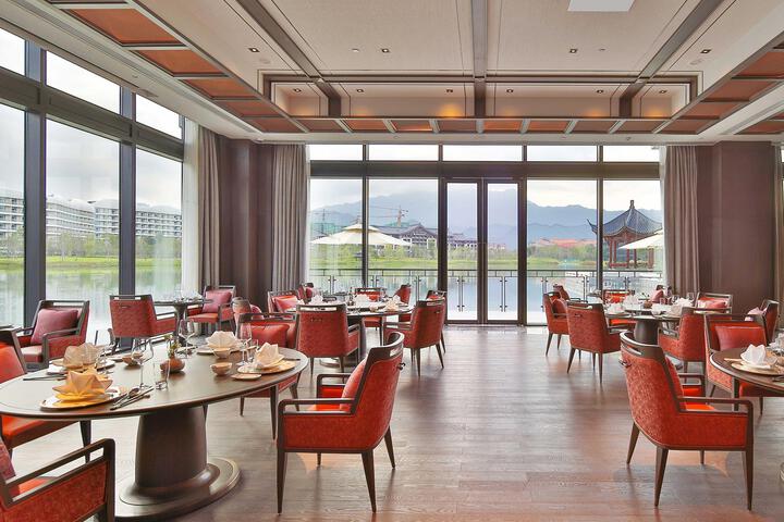 Dining 3 of 20