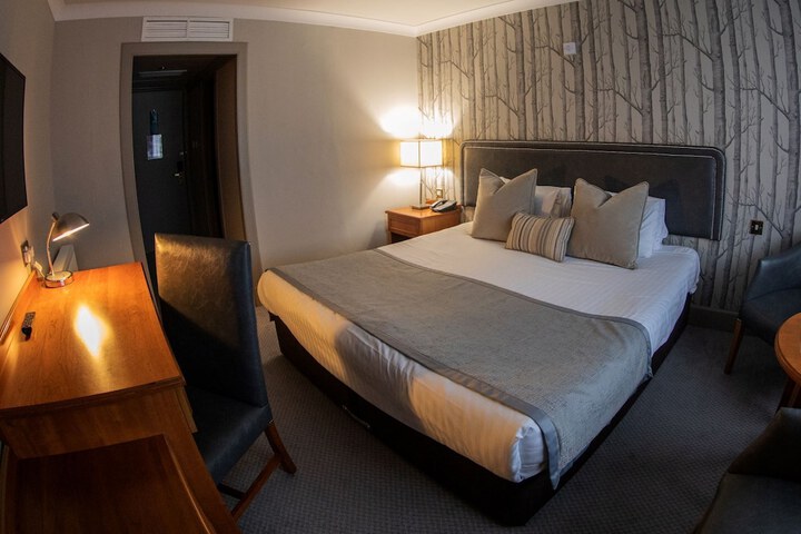 Room 19 of 47